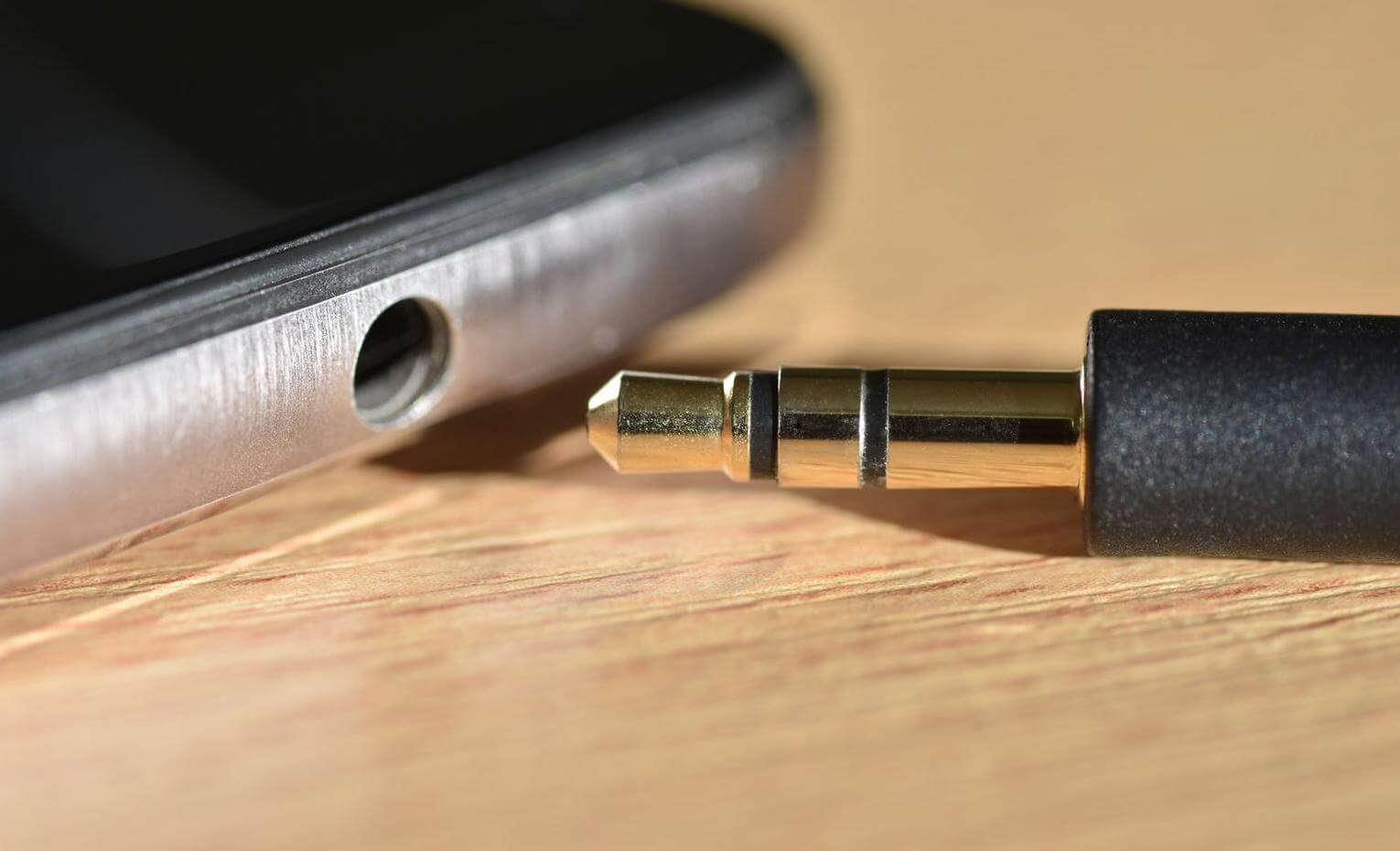 اتصال هدفون به موبایل بدون جک | connecting headphones with no jack