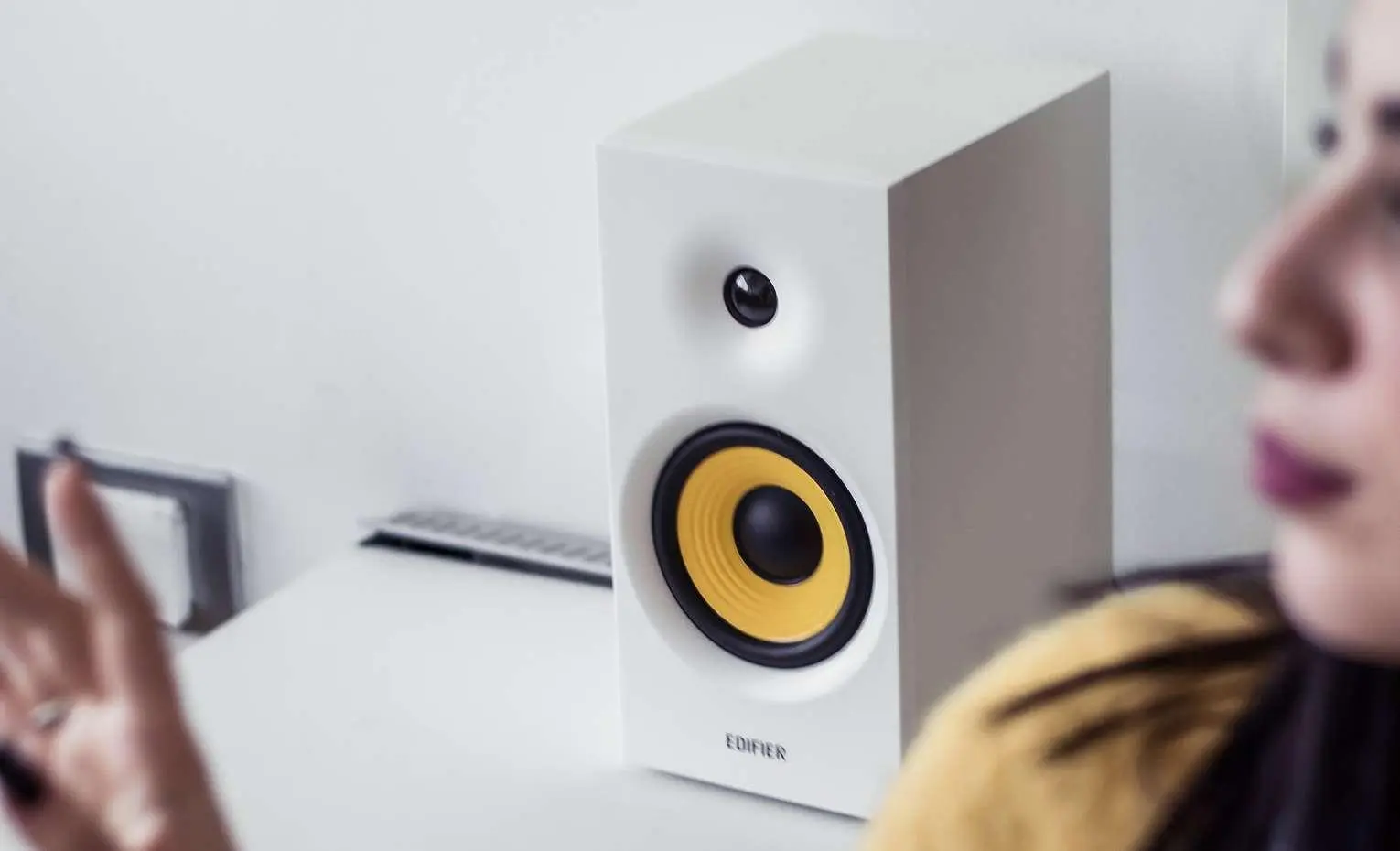 اسپیکر EDIFIER R1080BT