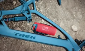 راهنمای خرید اسپیکر جی بی ال کوچک آبان 1404