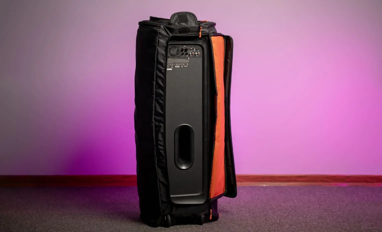 چرا استفاده از کیف و کاور اسپیکر ضروری است؟