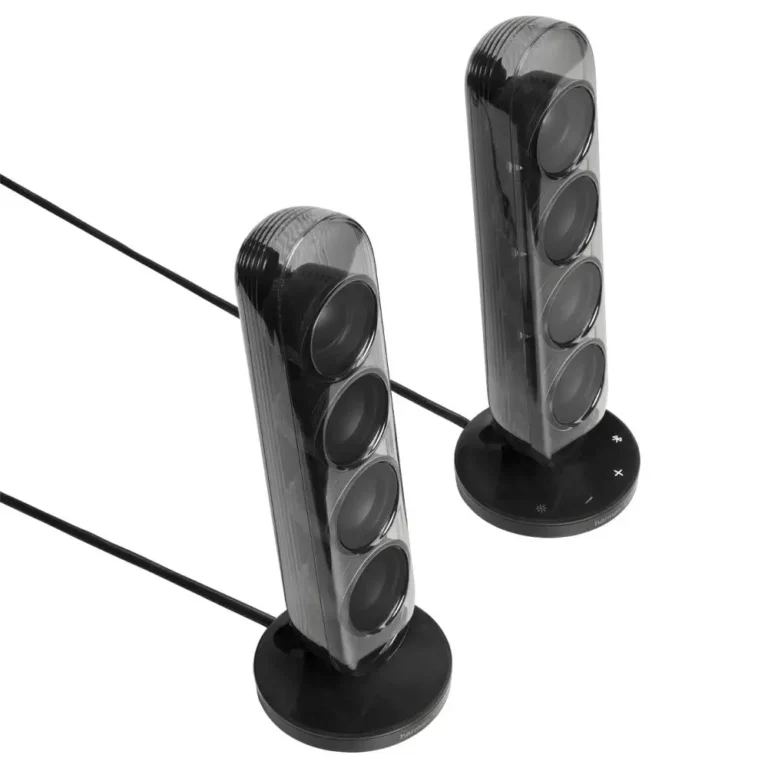 عکس دو اسپیکر ستونی Harman Kardon SoundSticks 5 مشکی از زاویهٔ بالا، با کابل‌ها