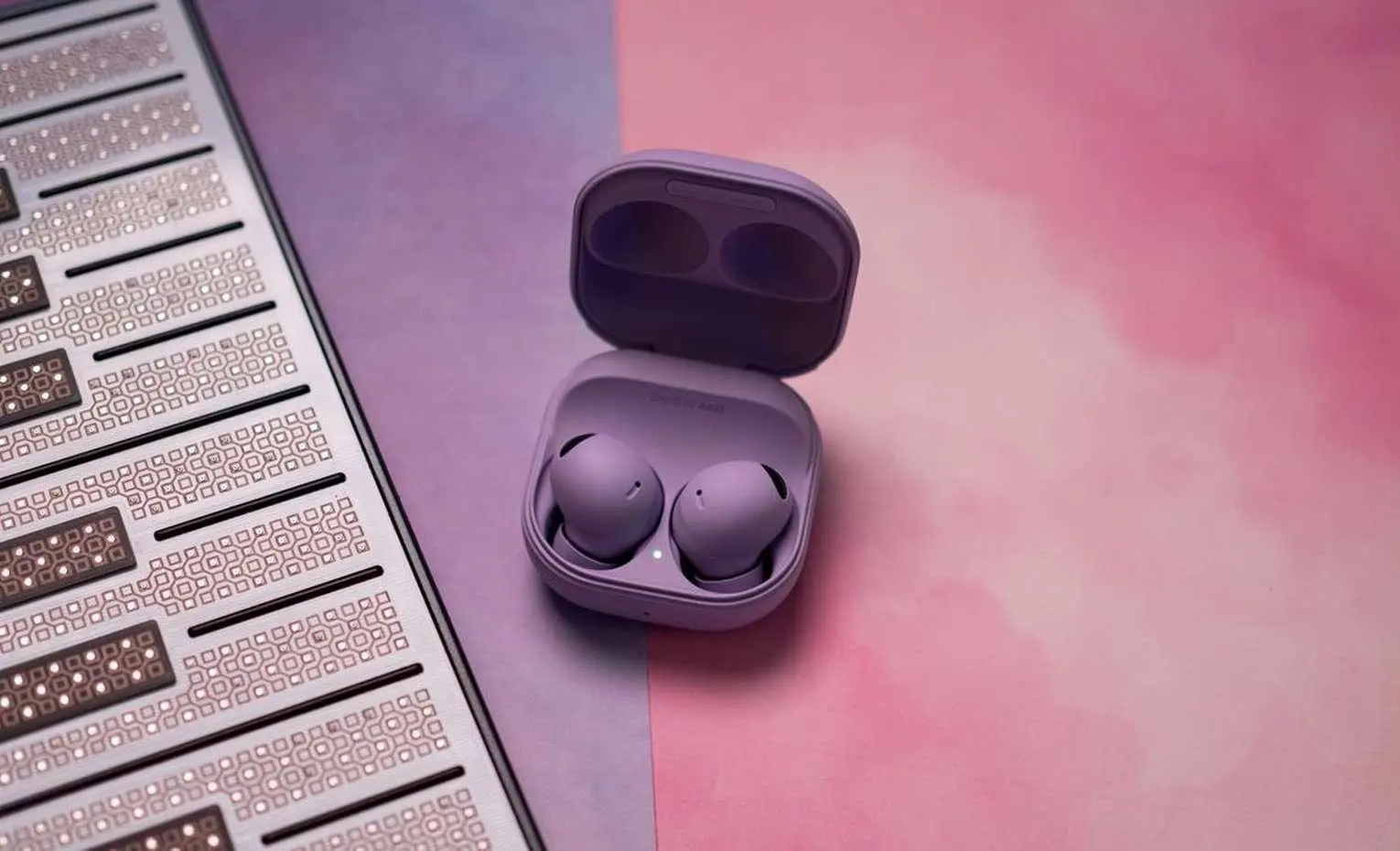 راهنمای خرید بهترین هندزفری بلوتوثی برای مکالمه در آذر 1404