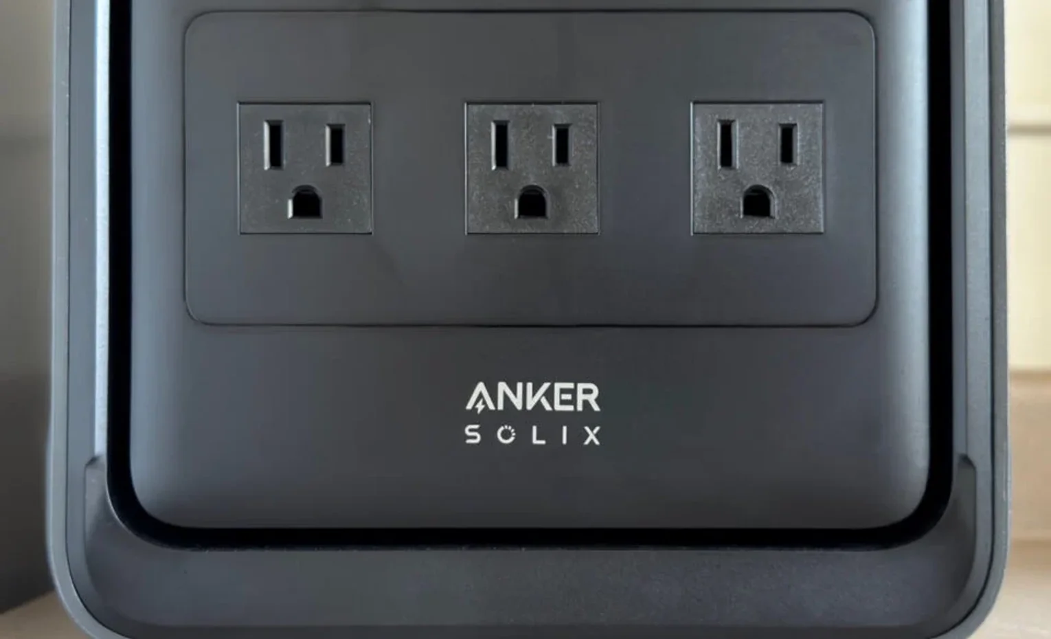 Anker SOLIX S2000، پاوراستیشن تازه با تمرکز بر مصرف کم Anker SOLIX S2000، پاوراستیشن تازه با تمرکز بر مصرف کم