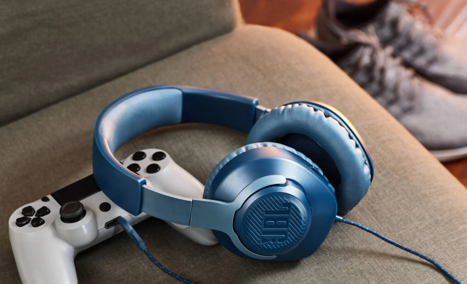 اتصال JBL Quantum 100 به PS5 و تنظیم صدا اتصال JBL Quantum 100 به PS5 و تنظیم صدا